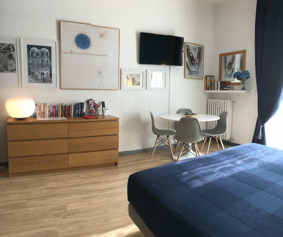 Appartamento Blu A Milano Zona Ripamonti Vicino Allo Ieo Exterior foto